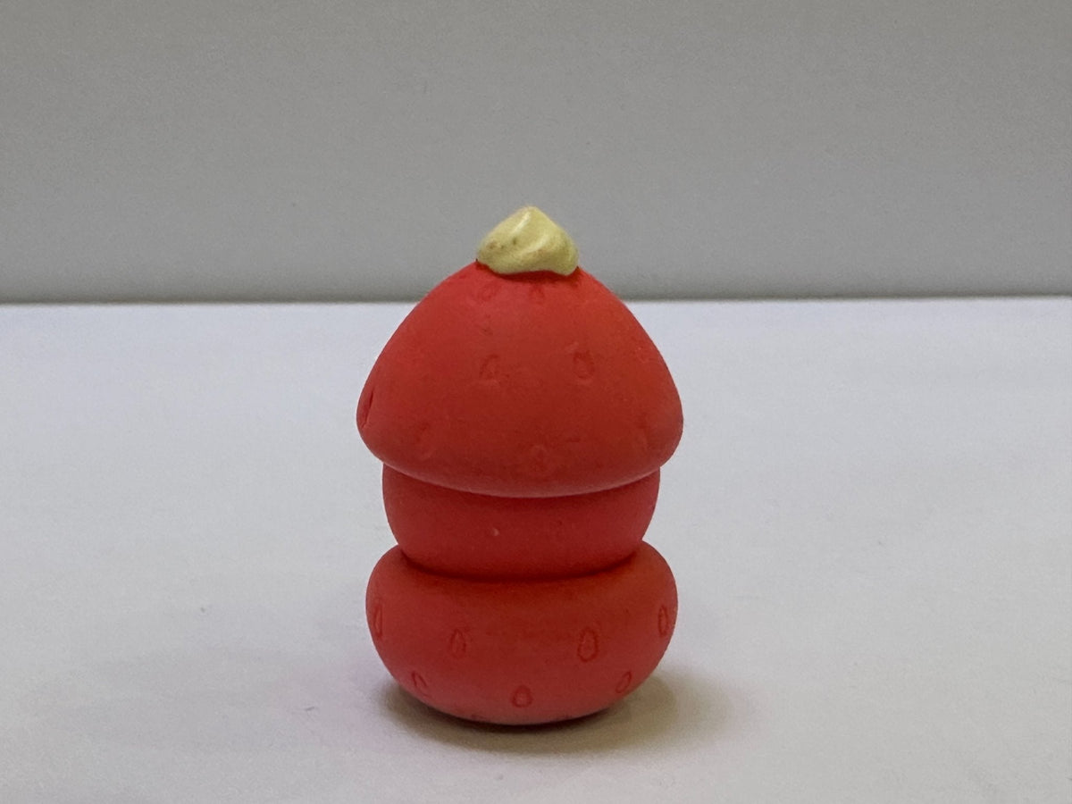 Pucky strawberry series POP BEAN by POP MART