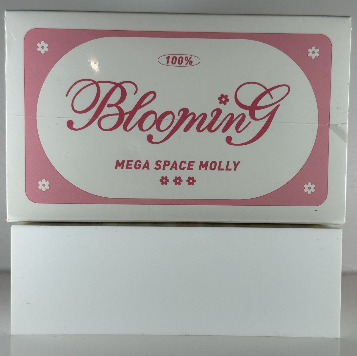 POP MART - 100% Space Molly (Blooming Series) - Sakura edition (Japan Limited Release)