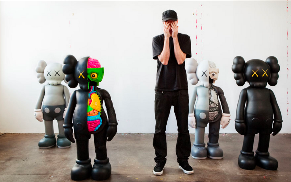 4 Foot Companion (Black)