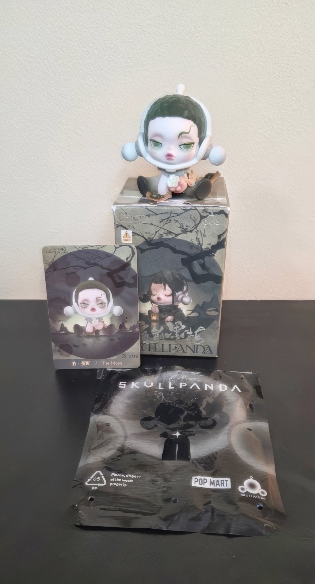 The Bridge - Skullpanda Figurine - Ink Plum Blossom Series - Pop Mart