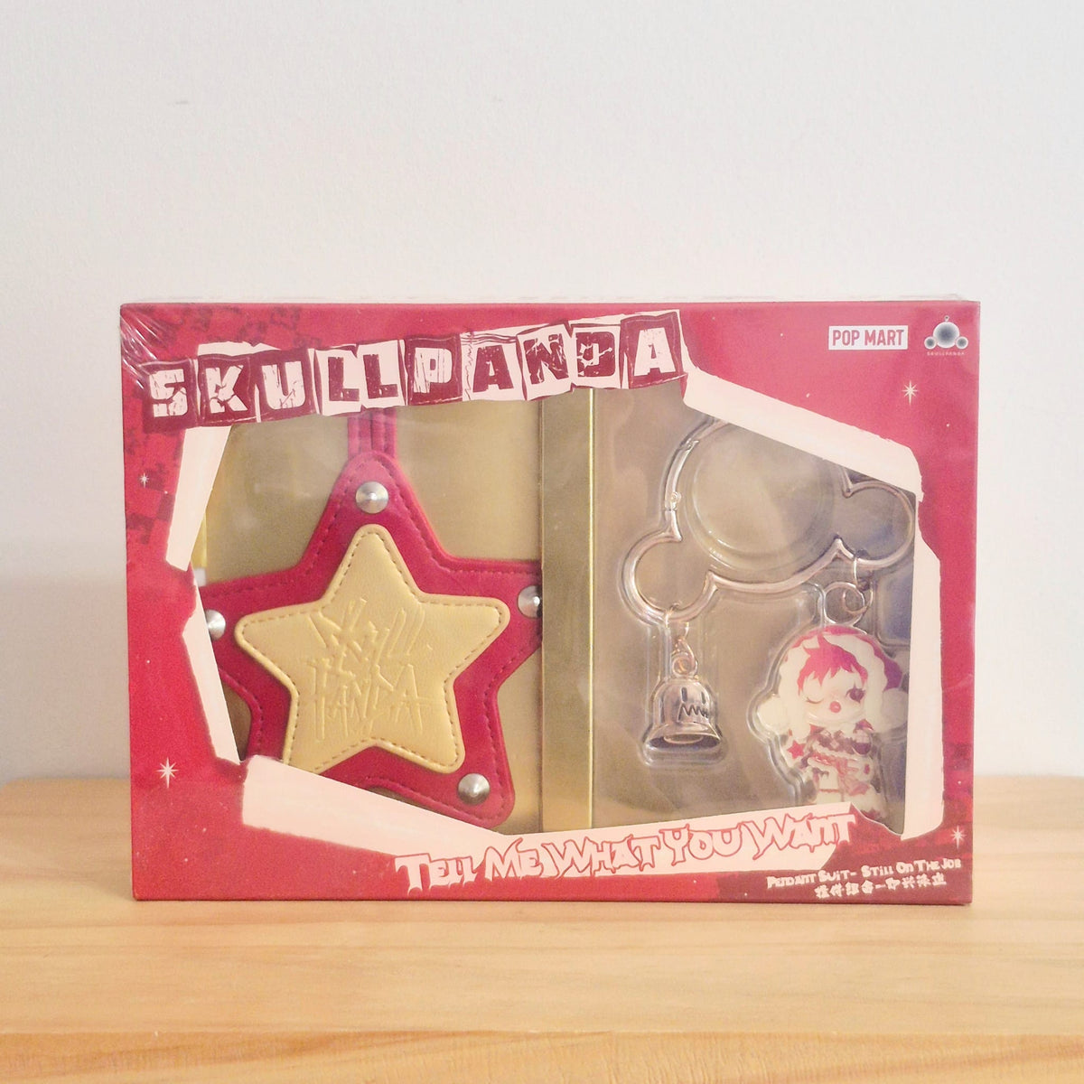 Pendant Suit (Still On The Job) - Tell Me What You Want Pendant Skullpanda Boxed Set - Pop Mart